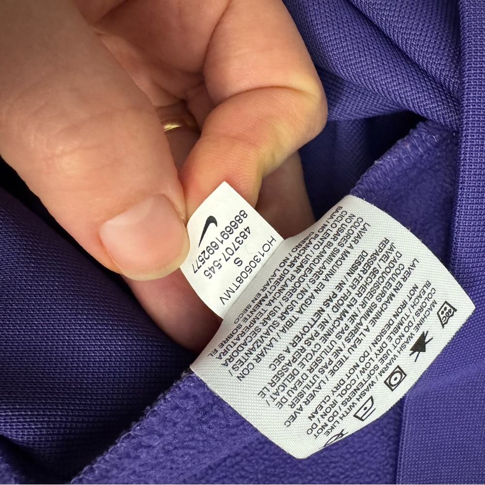 EUC - Nike - Women’s Golf Tour Performance Thermafit Purple Quarter-Zip Pullover - Picture 7 of 10